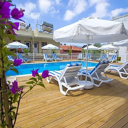 Kelebek Hotell 2*